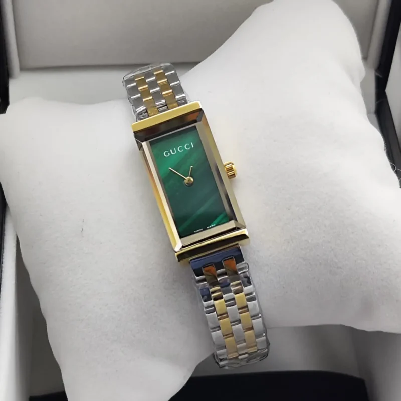 ساعه قوتشي صغيره نسائيه