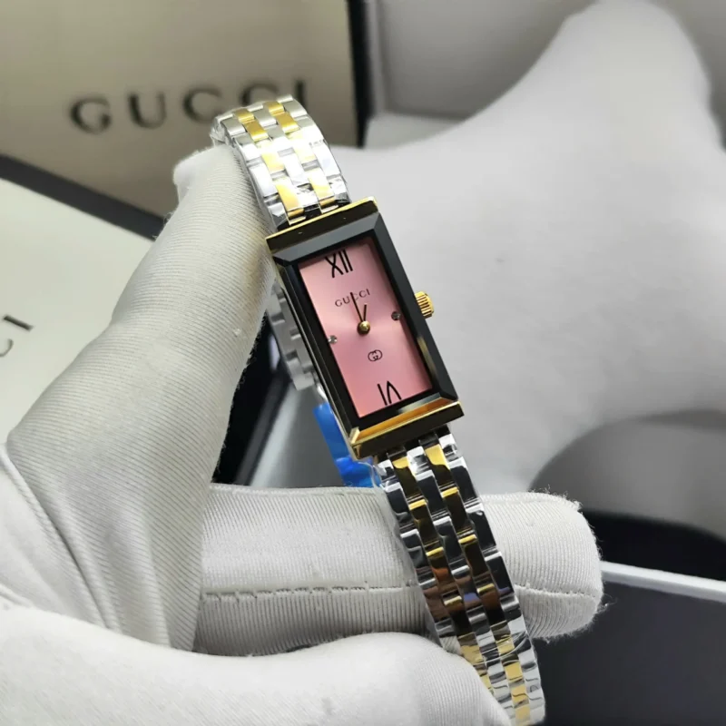 ساعة قوتشي مينا وردي