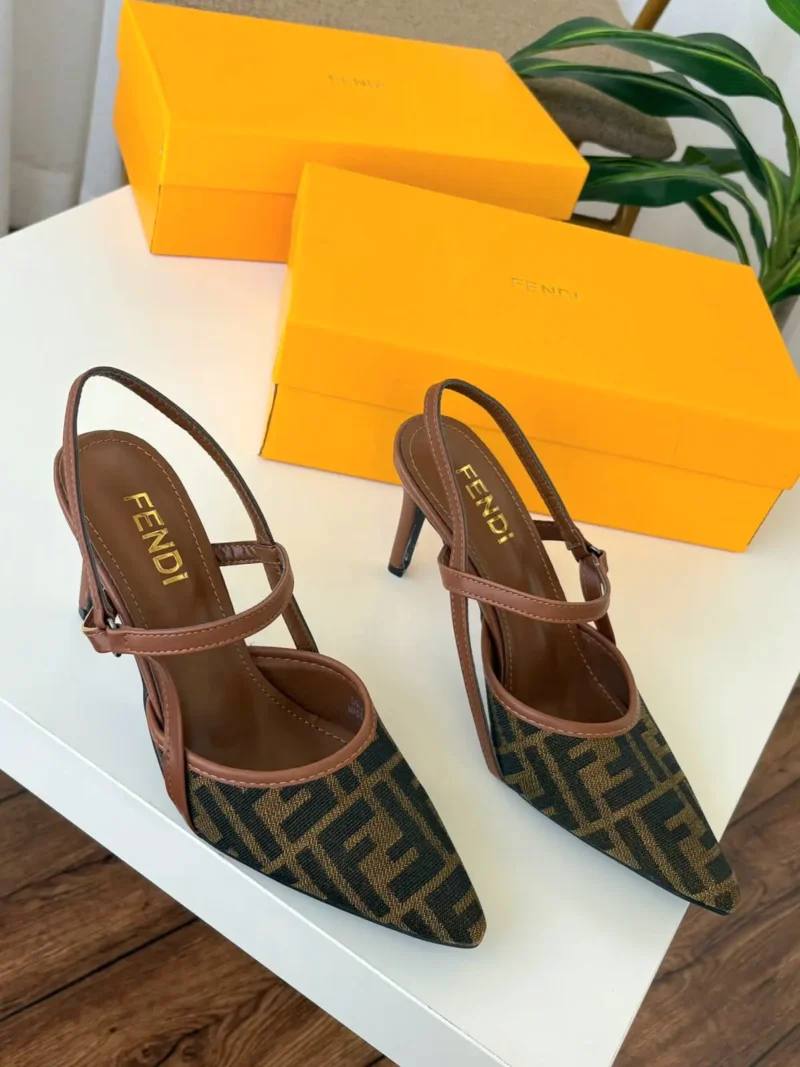 كعب فندي بني