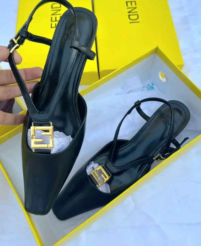 كعب فندي الأسود