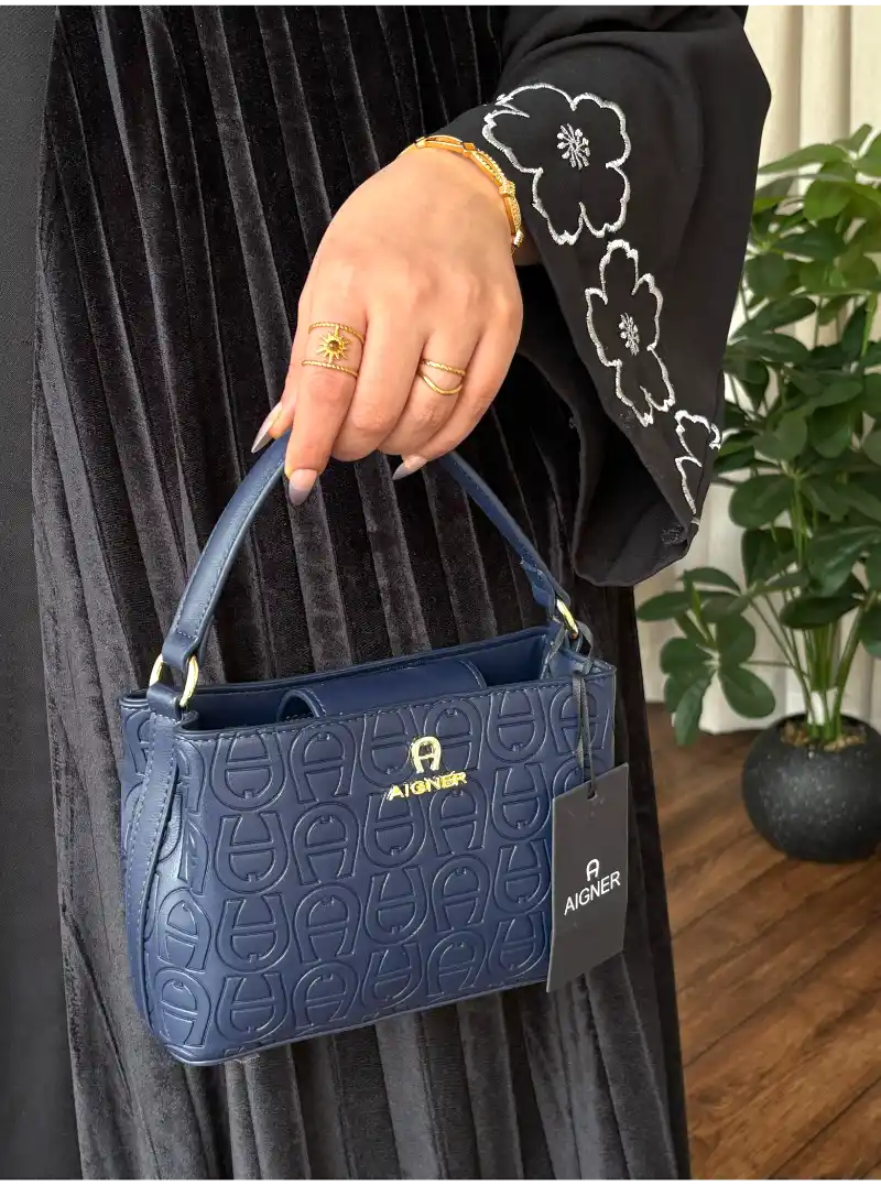 شنطة اقنر ازرق