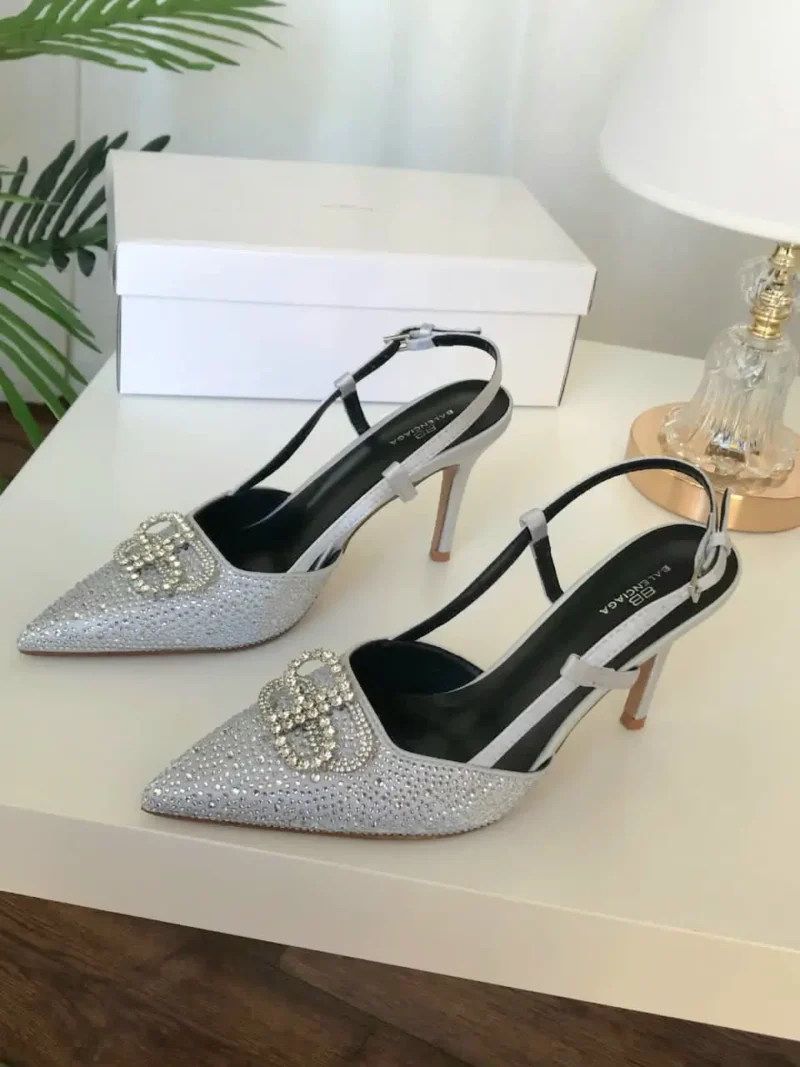 كعب بلنسياقا فضي