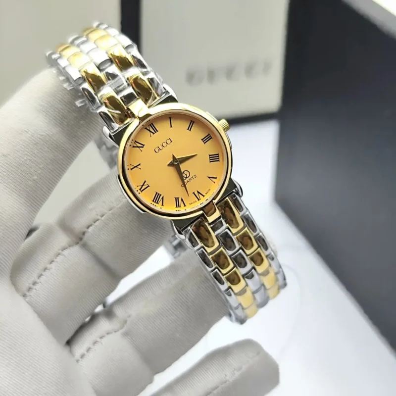 ساعة قوتشي نسائي طبق الاصل