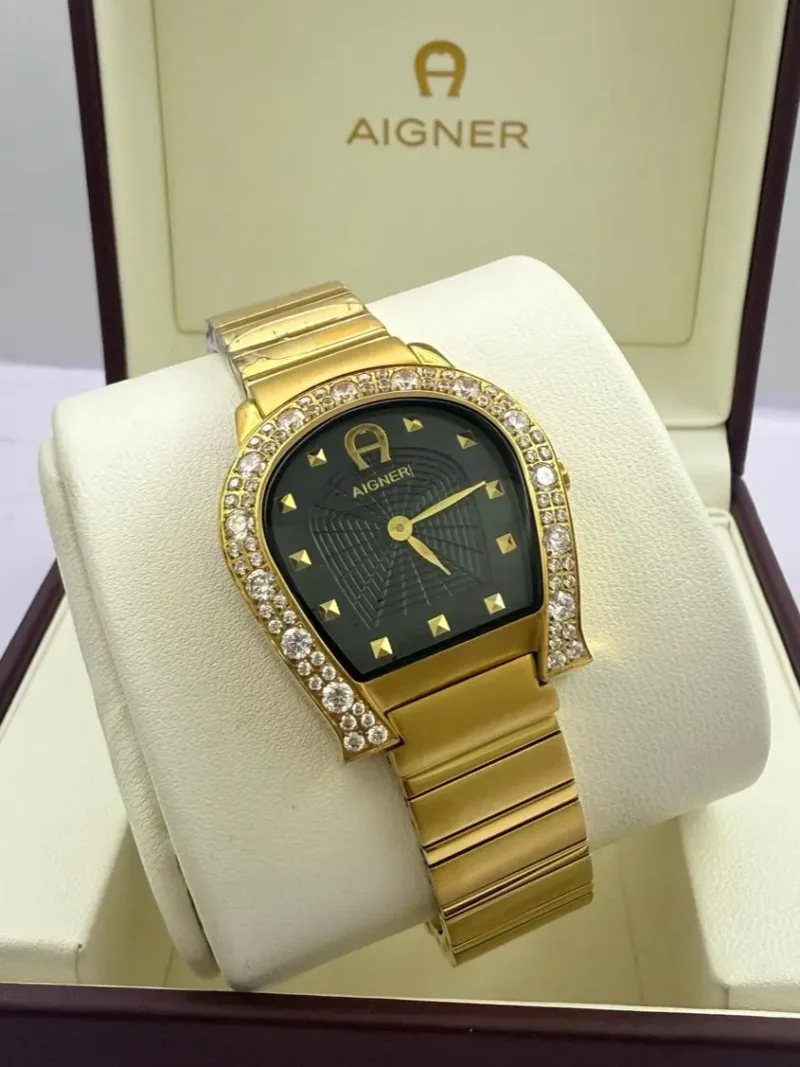 ساعة نسائية استيل ذهبي ماركة اقنر