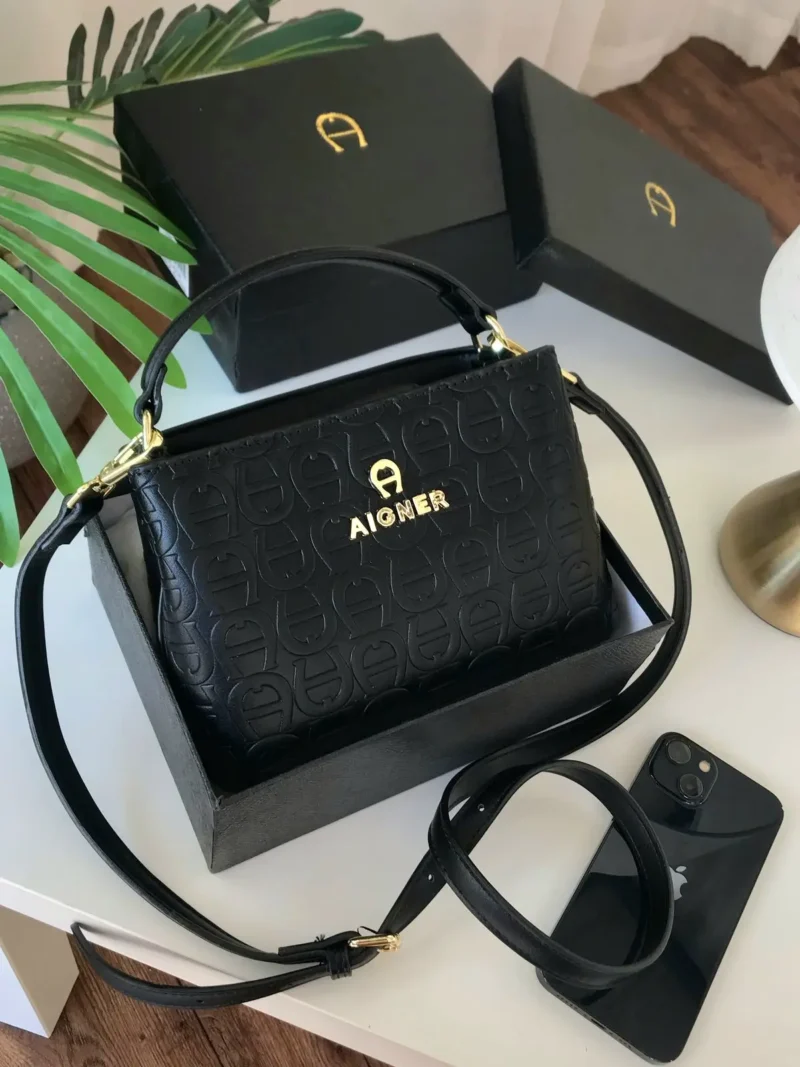 شنطه اقنر اسود جديده