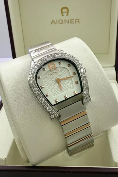 ساعة اقنر الماس فصوص النسائيه