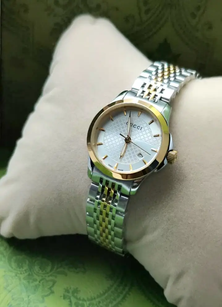 ساعه قوتشي عرايس