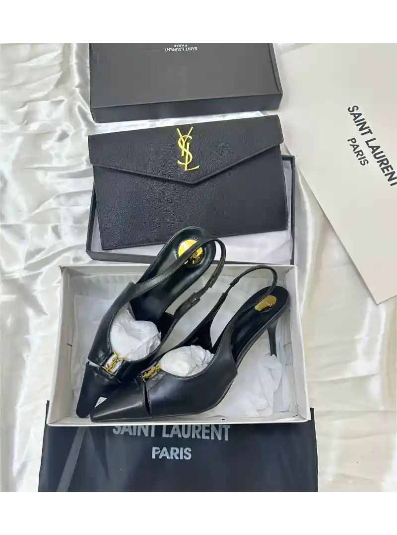 طقم سان لوران اسود