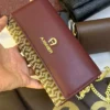شنطة كتف صغيرة ماركة اقنر
