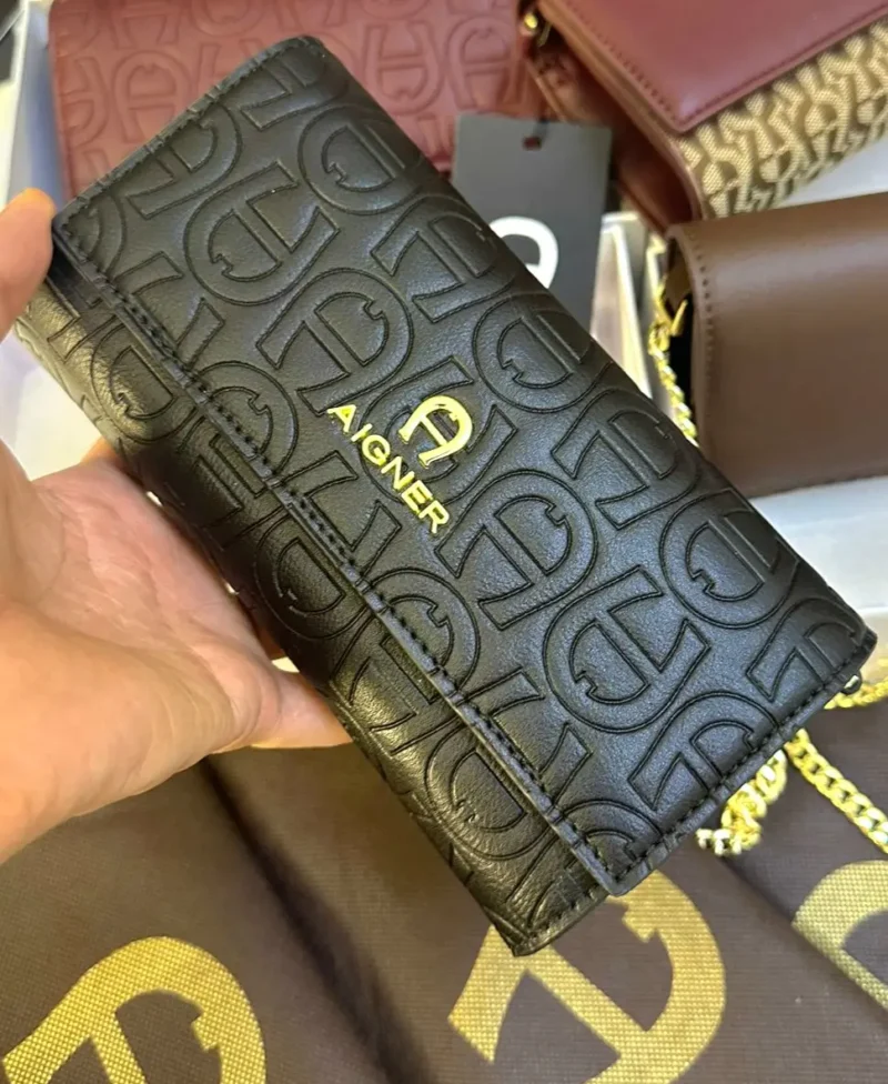 شنطة صغيرة للنساء