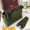 شنطة فندي زيتي