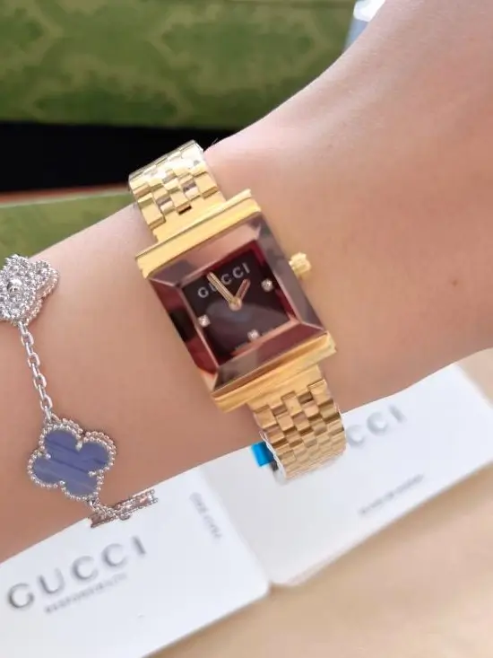 ساعة Gucci حريمي