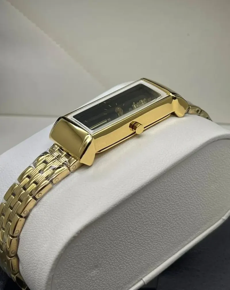 ساعه نسائيه مستطيله