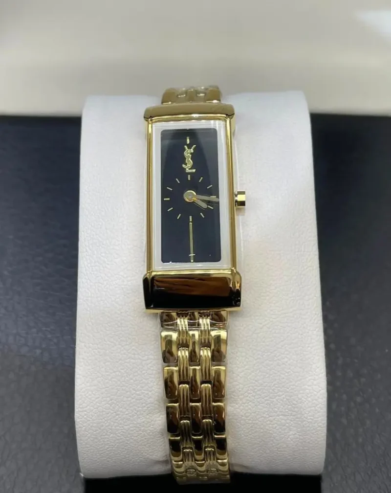 ساعه ايف سان لوران للنساء