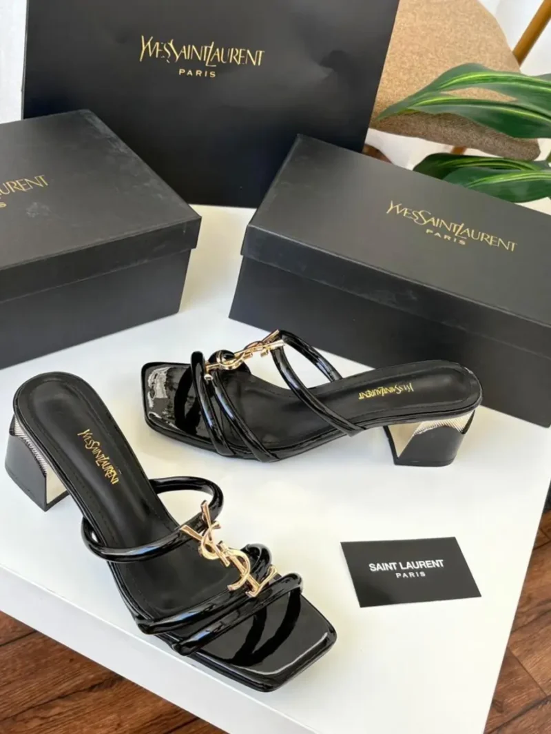 صندل كعب نسائي اسود