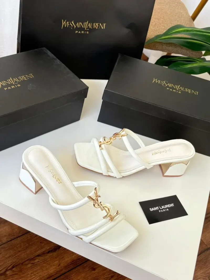 صندل نسائي كعب ابيض