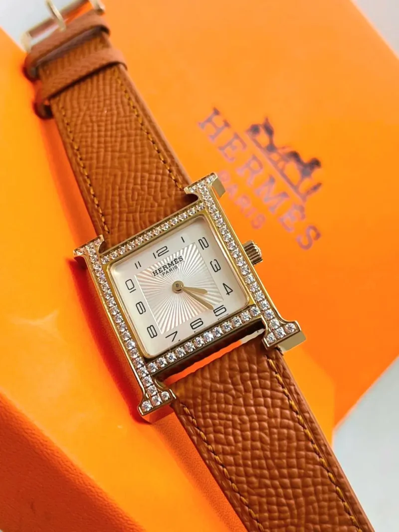 ساعات ايرمز نسائي جلد