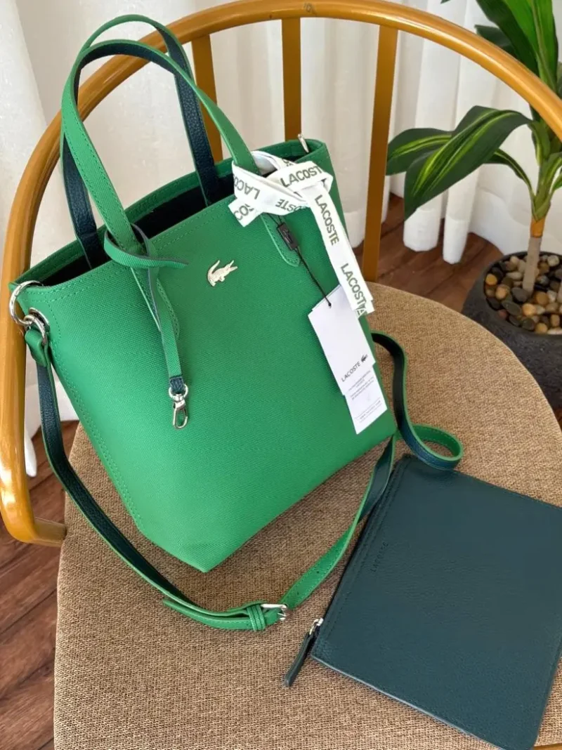 شنطه لاكوست خضراء