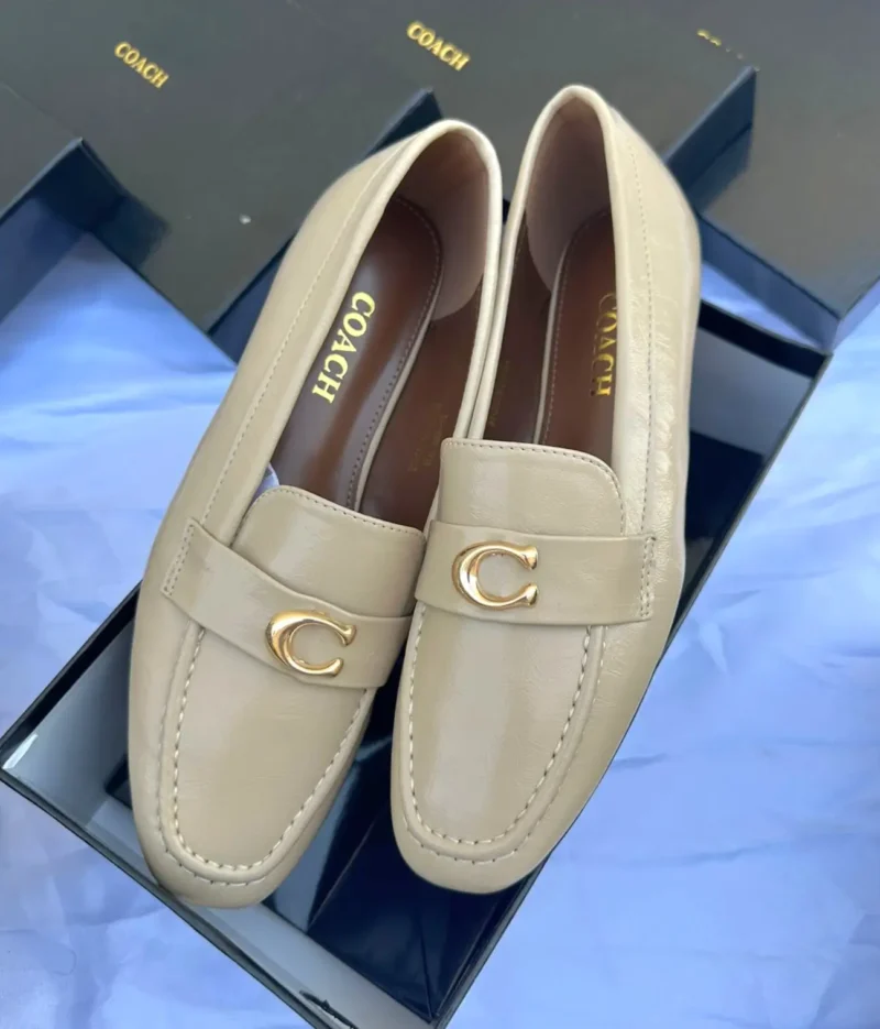 حذاء كوتش نسائي بيج