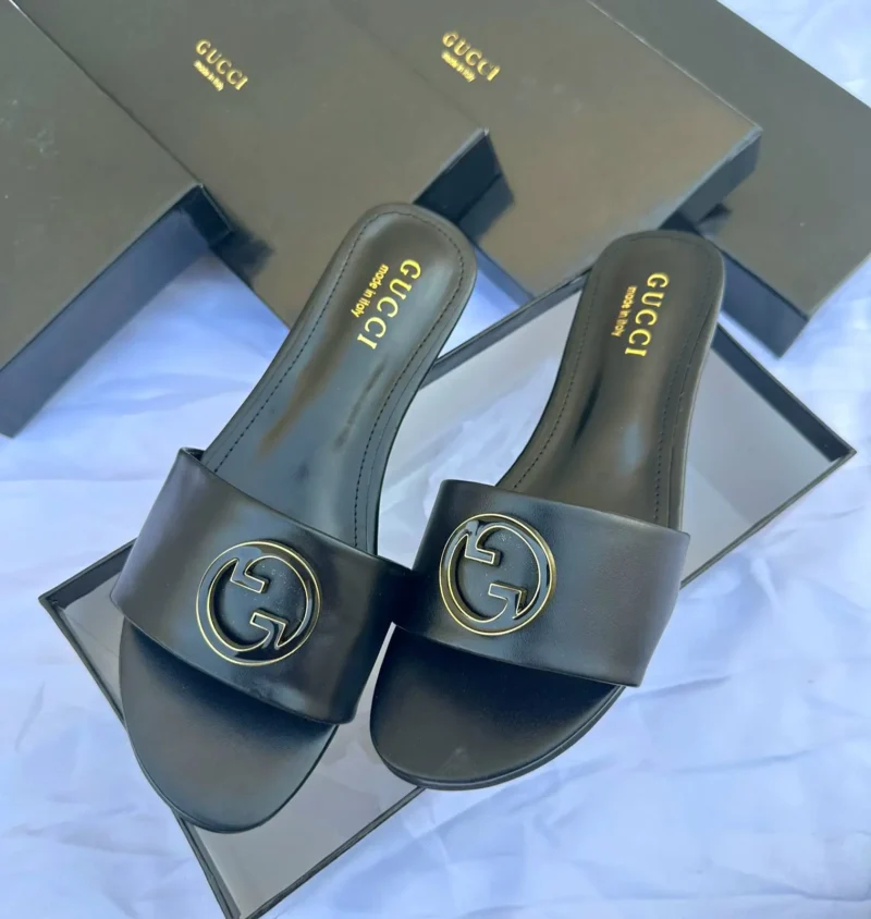 صندل غوتشي نسائي