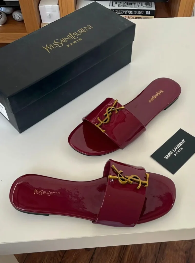 شبشب سان لوران عنابي