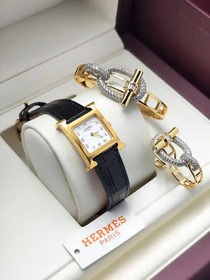 ساعه هيرمس جلد