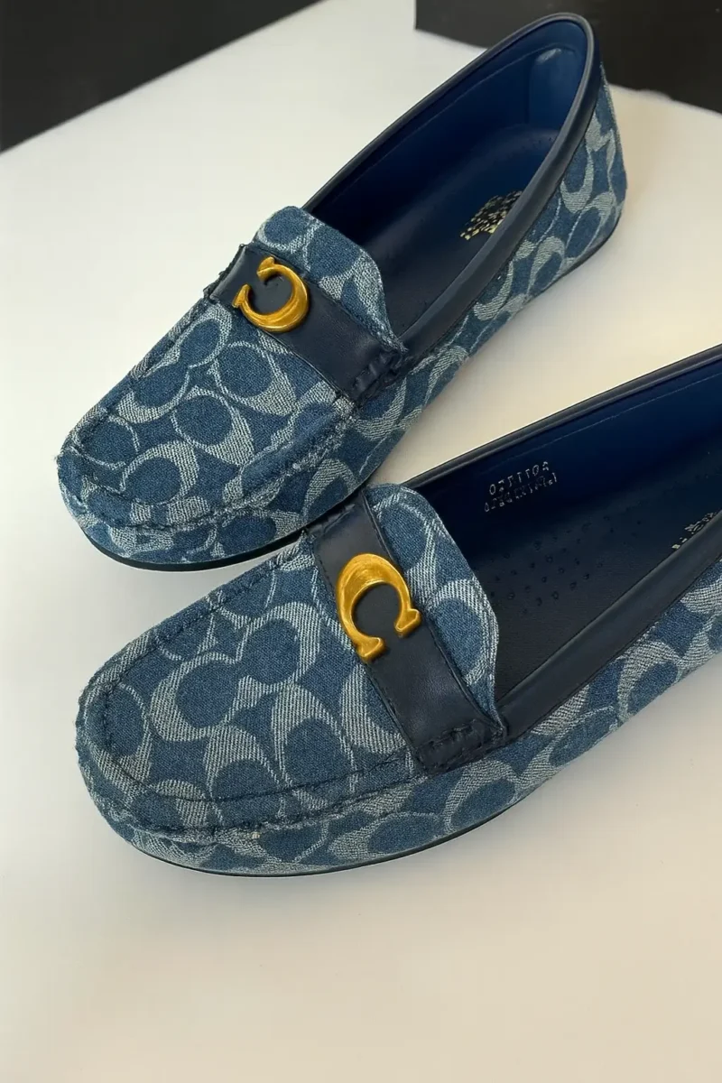 لوفر كوتش ازرق