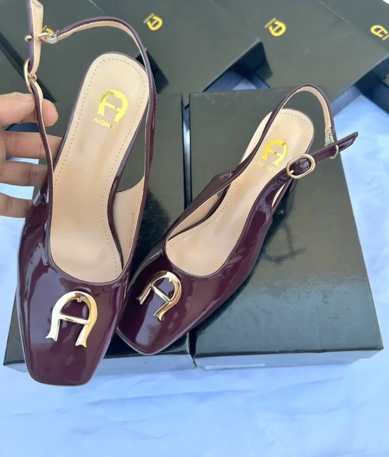 شوز اقنر كعب عنابي