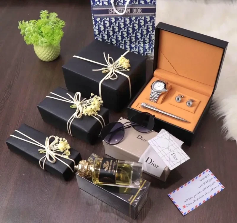 هدية ساعة مع عطر وكبك