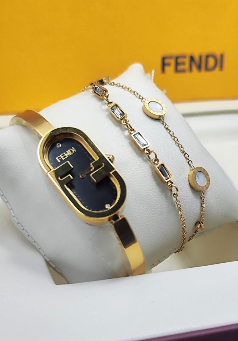 ساعة فيدي نسائي بيضاوية