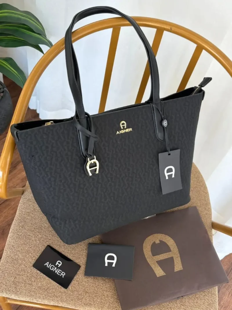 شنط للجامعة للبنات