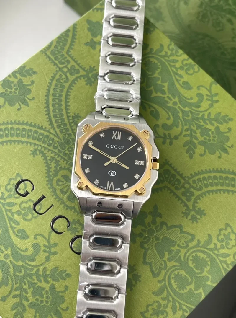 ساعات gucci نسائية