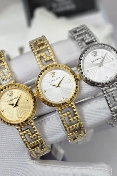 ساعات فيرساتشي نسائية