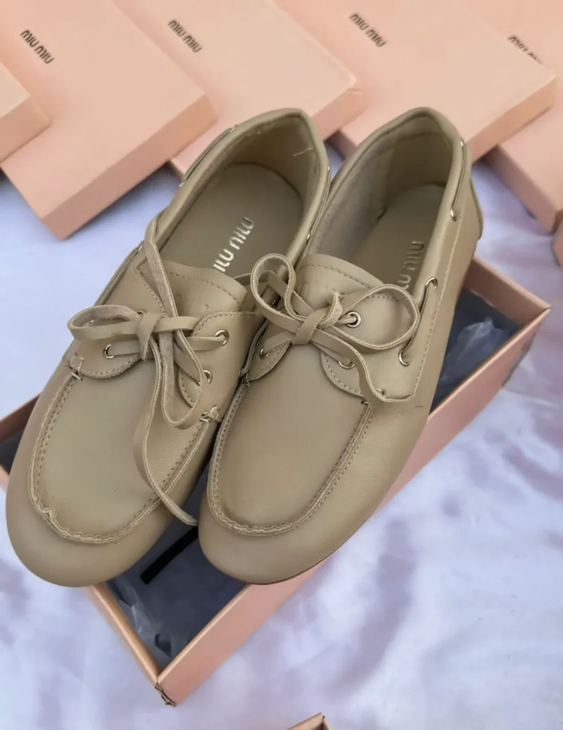 شوز ميو ميو فلات