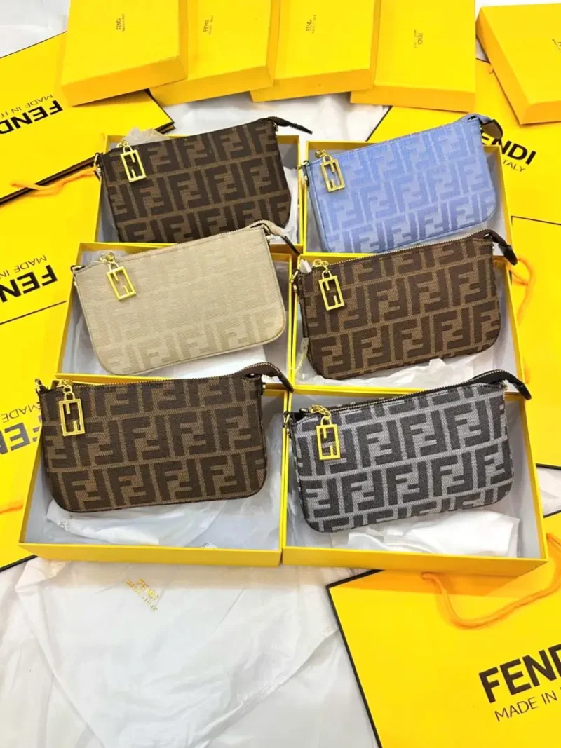 شنط فندي كلاتش