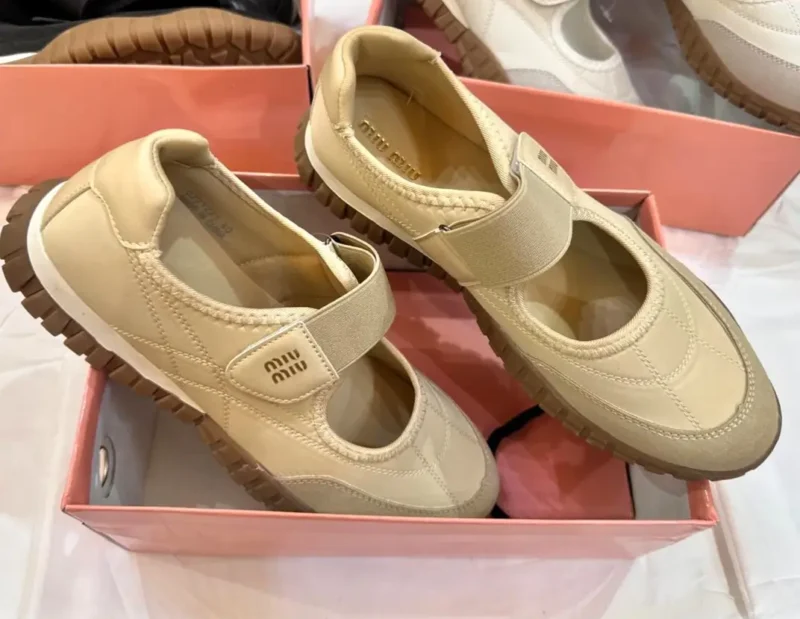 حذاء ميو ميو باليرينا