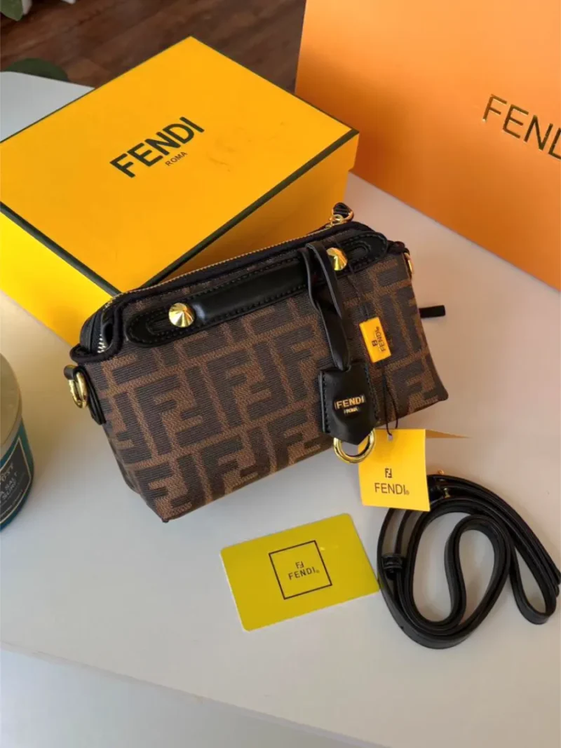 شنط نسائية فاخرة