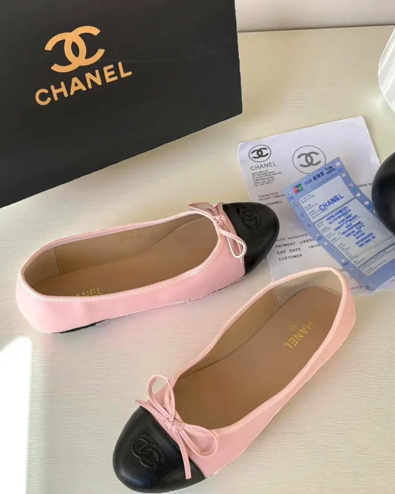 حذاء باليرينا شانيل وردي