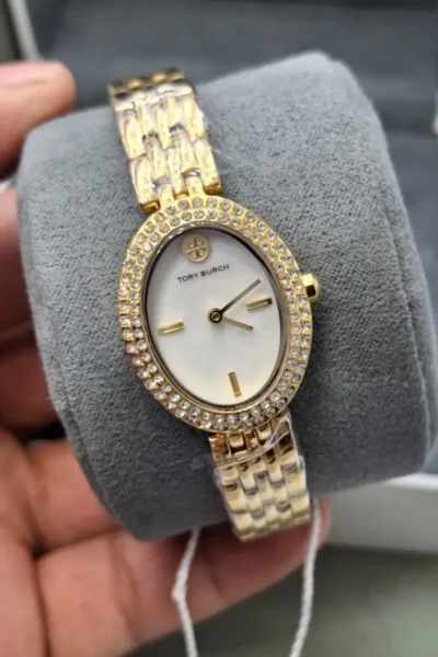 ساعة توري بورش بيضاوية