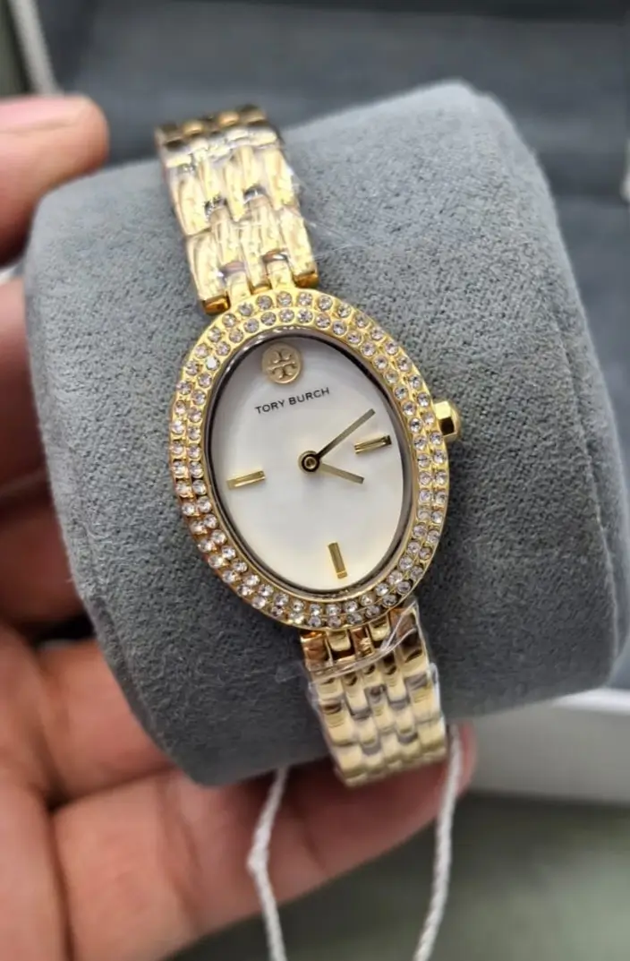 ساعة توري بورش بيضاوية