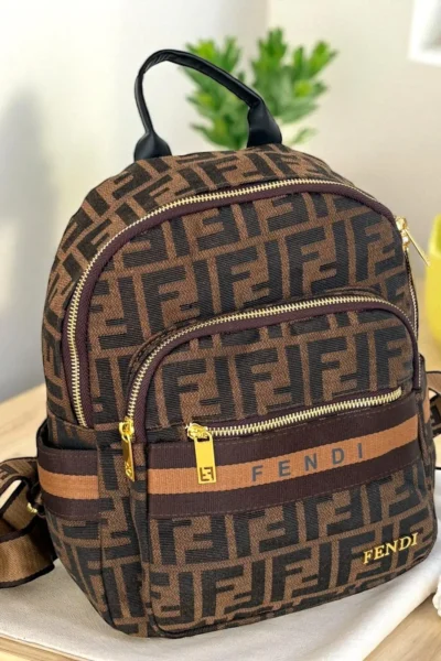 شنطة ظهر للبنات