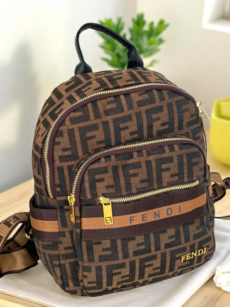 شنطة ظهر للبنات