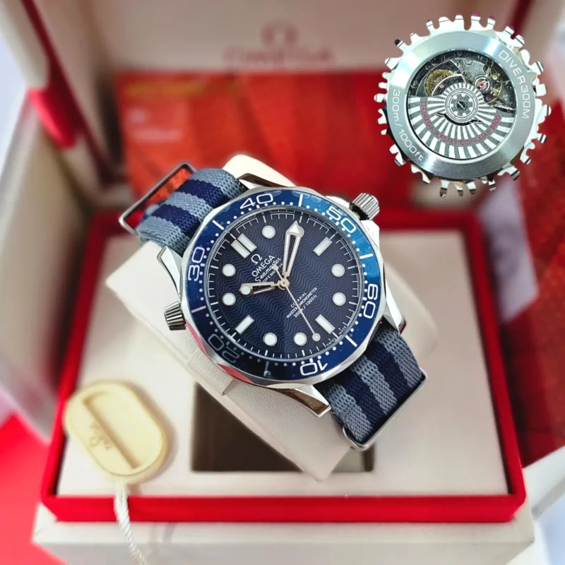 ساعة اوميغا قماش كحلي