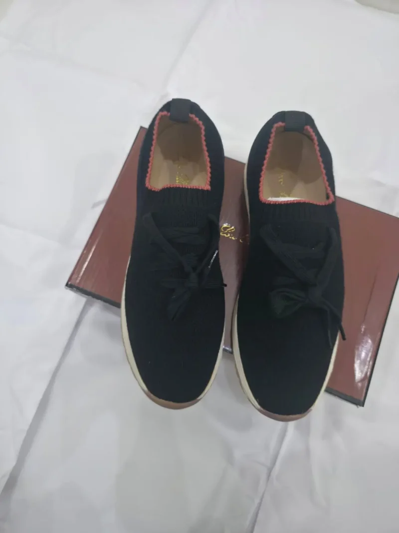 شوز نسائي سبورت اسود