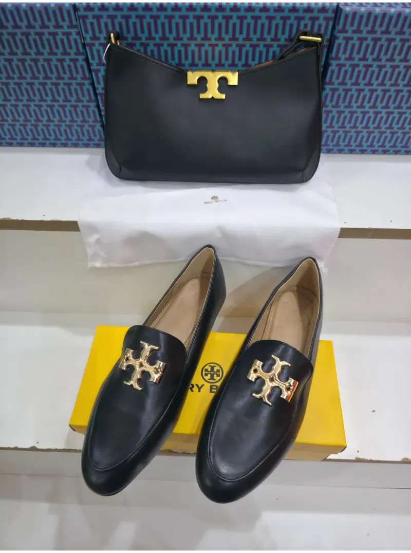 طقم جزمه مع شنطه لون اسود