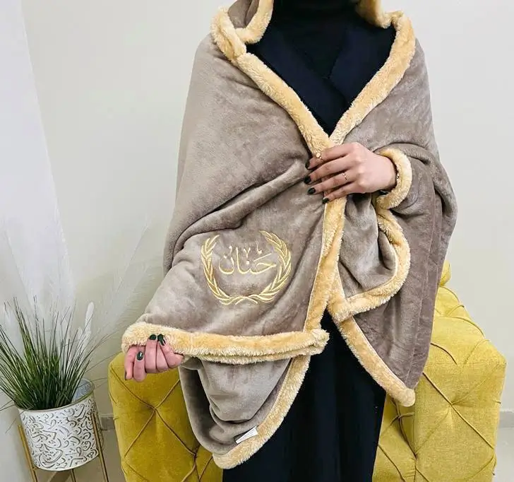 فروه شال للفساتين