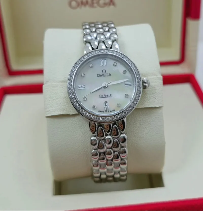 ساعة أوميغا نسائي فضي الماس