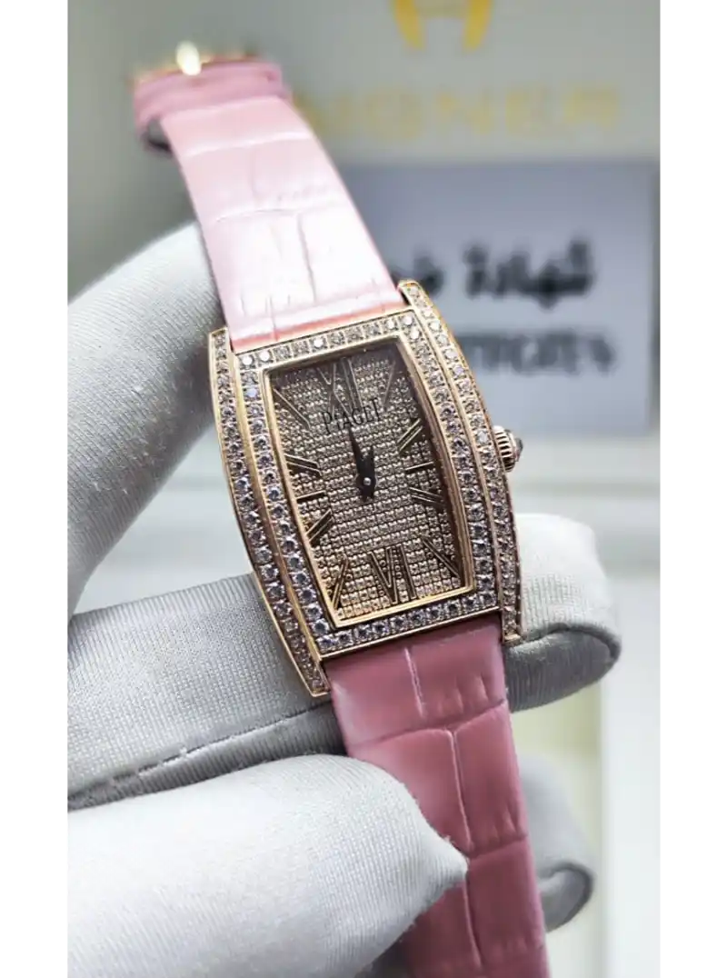 ساعة نسائية جلد وردي