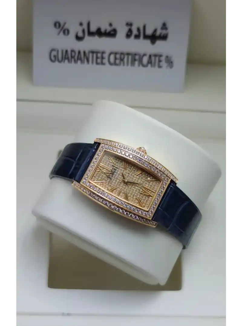 ساعة نسائية ماركة بياجة جلد اسود