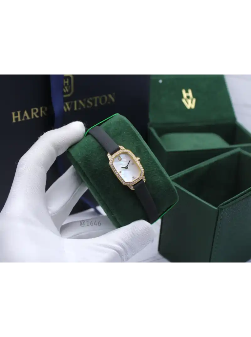 ساعة هاري وينستون للعرايس